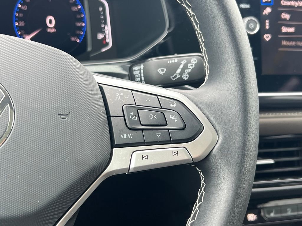 Used 2024 Volkswagen Taos SEL image 22