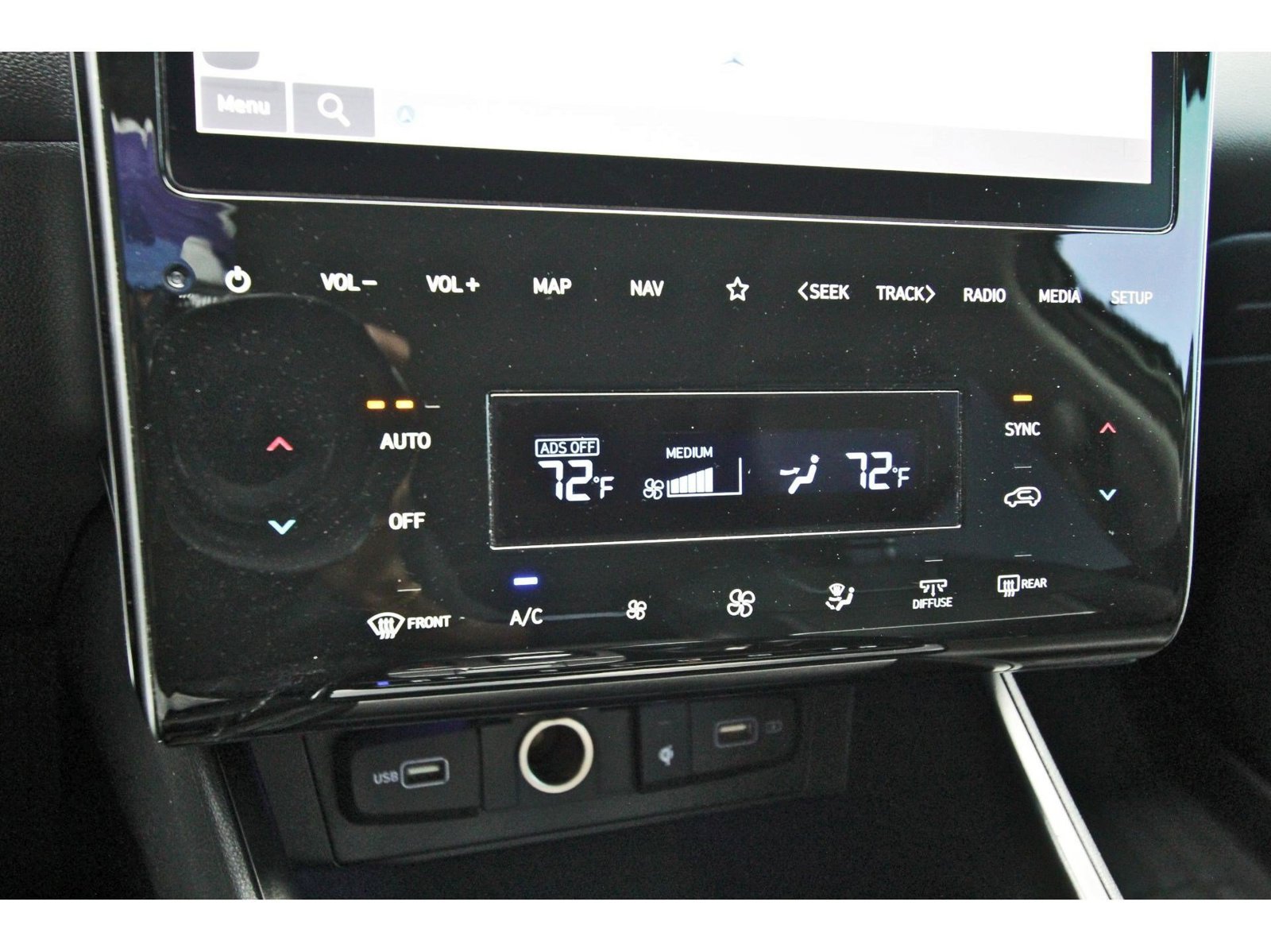 Certified 2024 Hyundai Tucson Limited FWD image 27