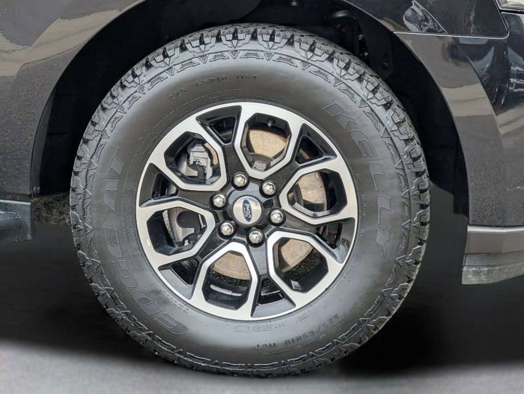 Used 2022 Ford Expedition XLT image 11