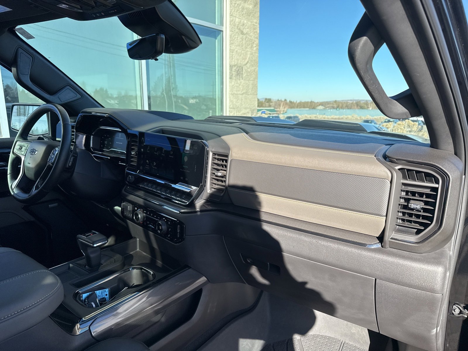 Used 2024 Chevrolet Silverado 1500 ZR2 w/ Technology Package image 12