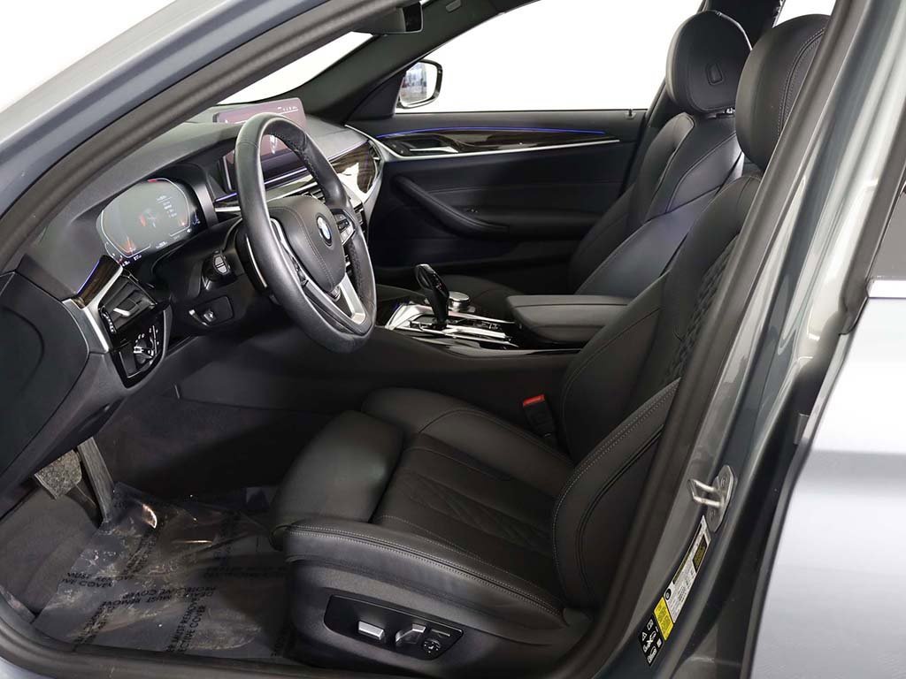 Used 2023 BMW 530i xDrive w/ Convenience Package image 33