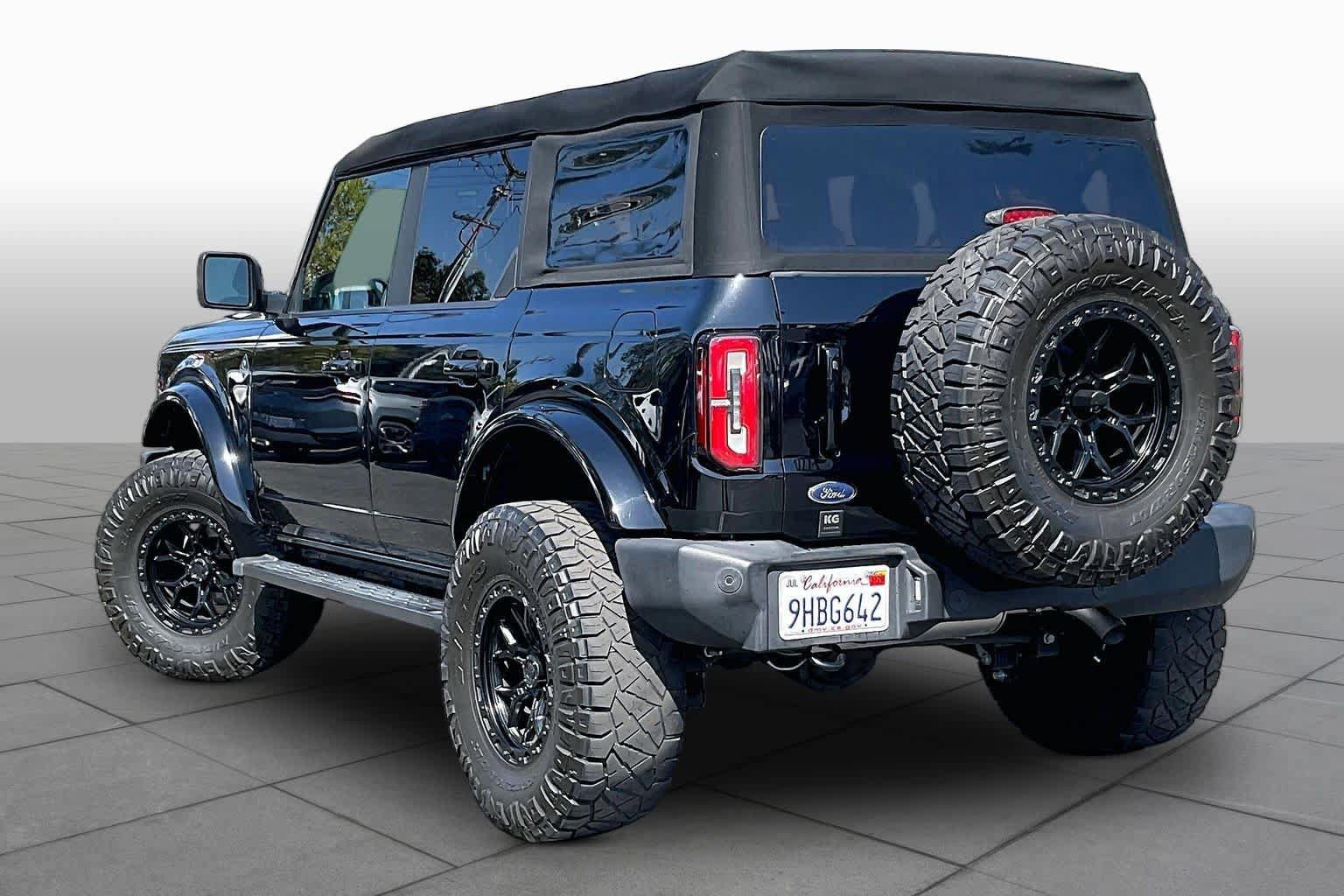 Used 2023 Ford Bronco Outer Banks AWD/4WD image 11