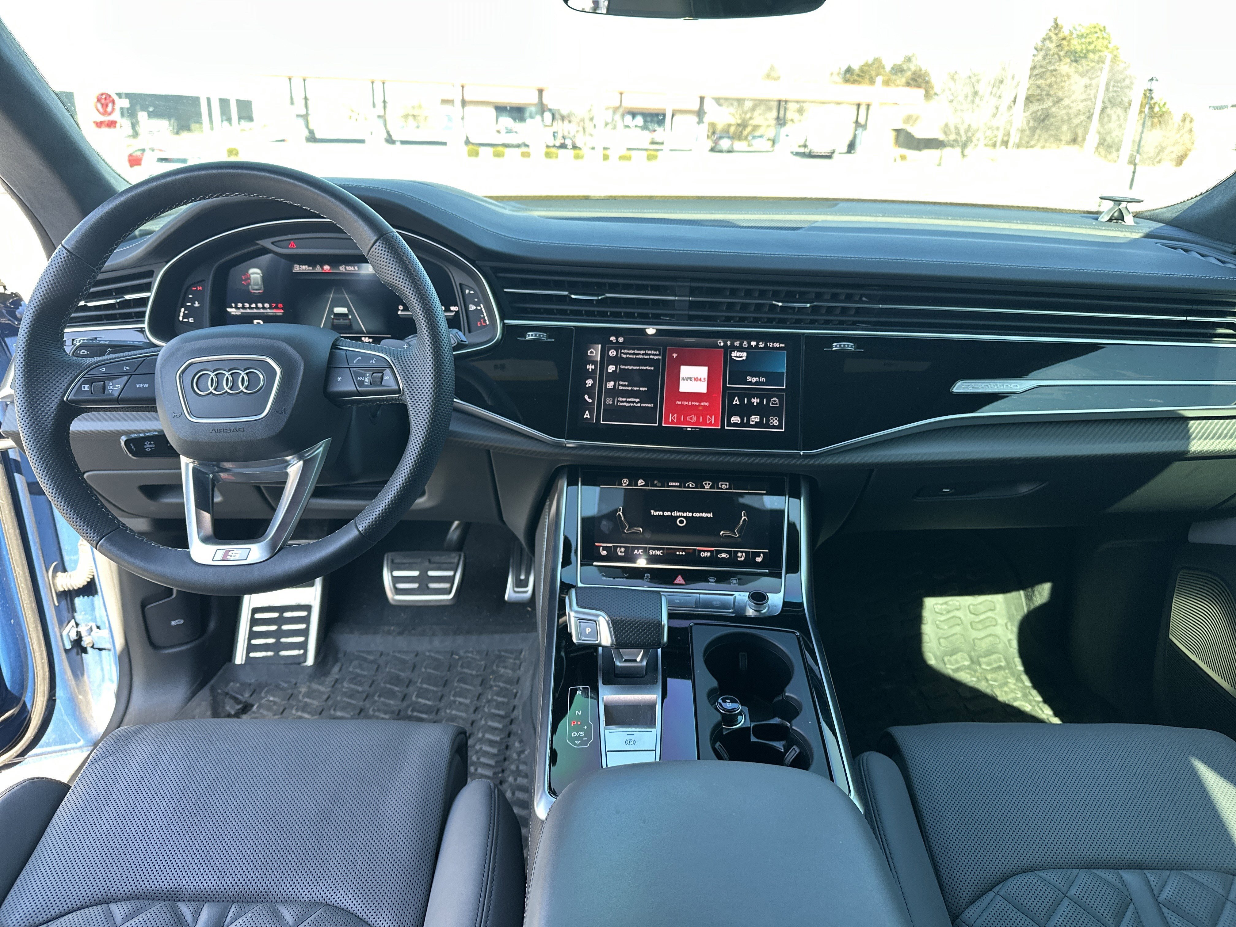 Used 2024 Audi SQ8 Prestige w/ Prestige Package image 28
