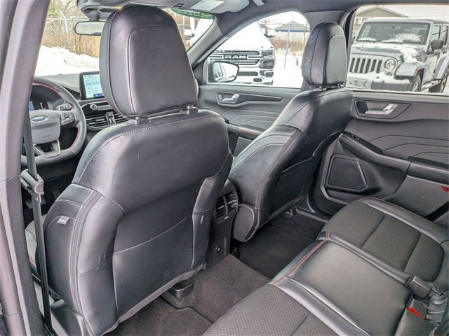 Used 2025 Ford Escape ST-Line image 25