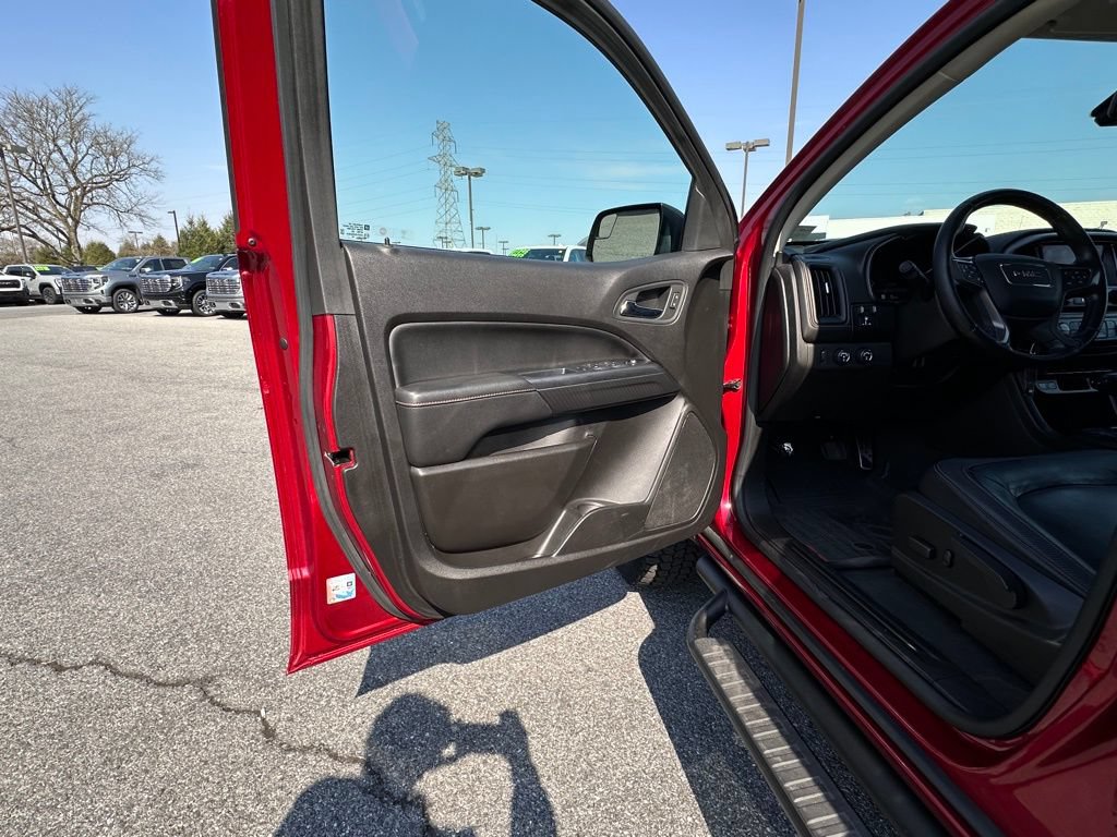 Used 2021 GMC Canyon AT4 w/ Driver Alert Package AWD/4WD image 19