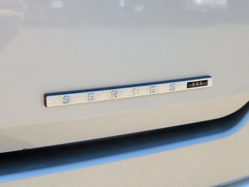 Used 2024 Jeep Grand Wagoneer L Series III AWD/4WD image 44