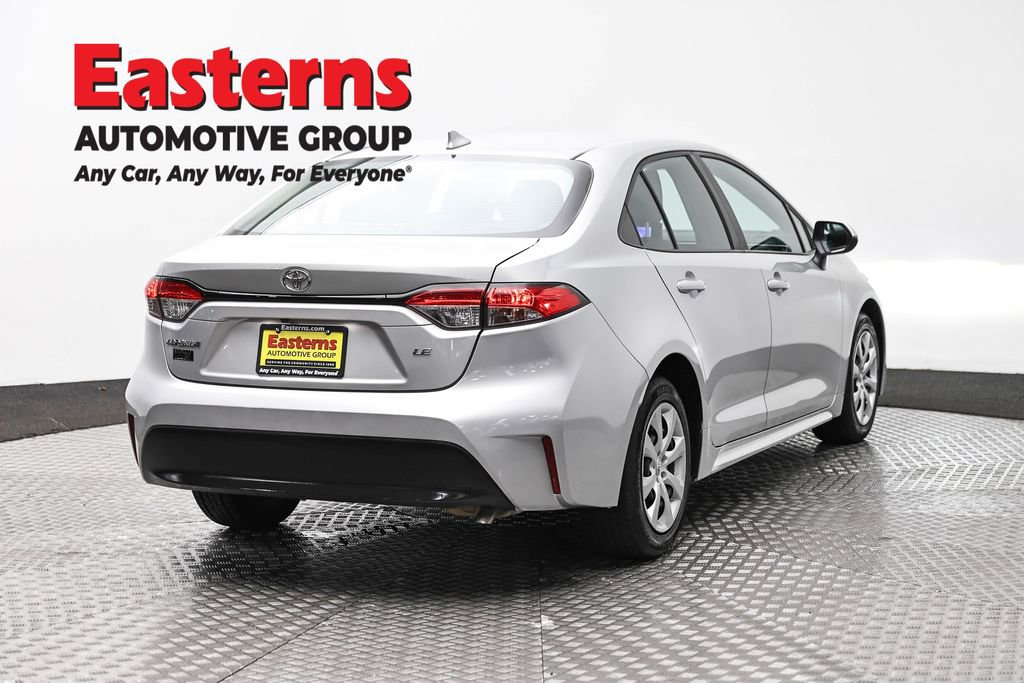 Used 2023 Toyota Corolla LE FWD image 5