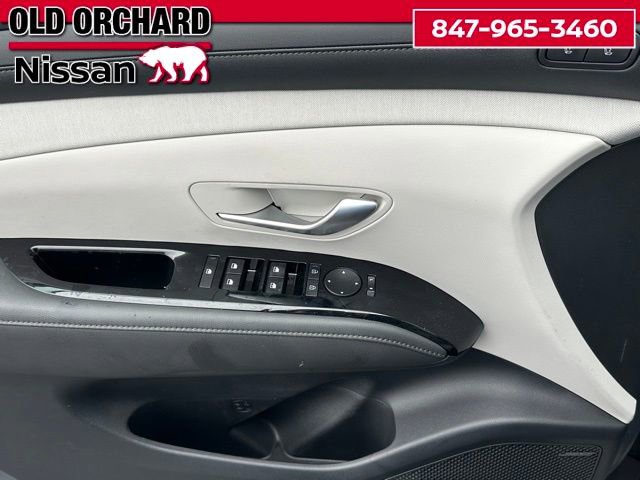 Used 2025 Hyundai Tucson Limited AWD/4WD image 9