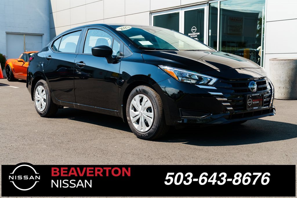 New 2025 Nissan Versa S w/ Trunk Package