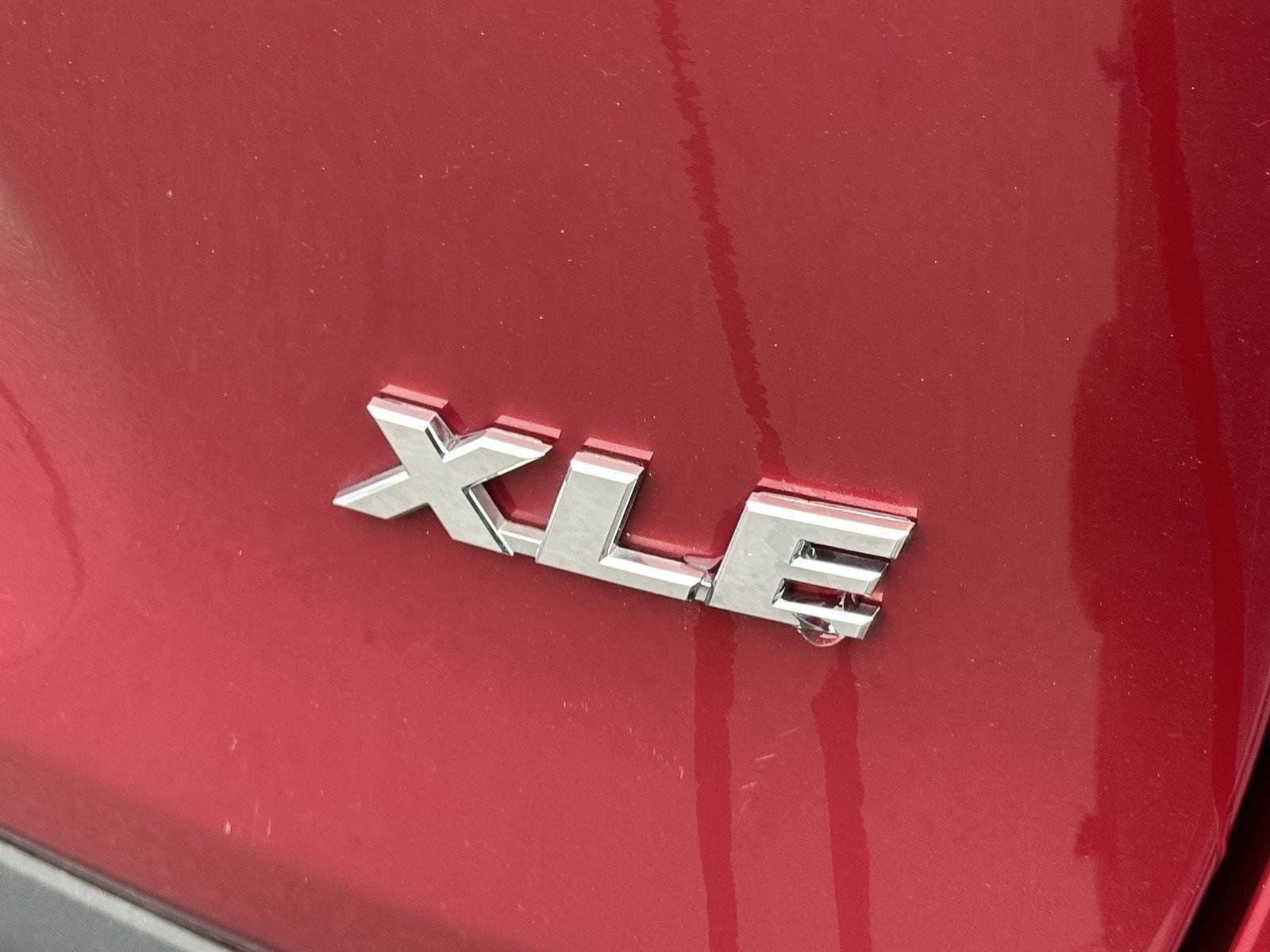 Certified 2025 Toyota RAV4 XLE FWD image 53