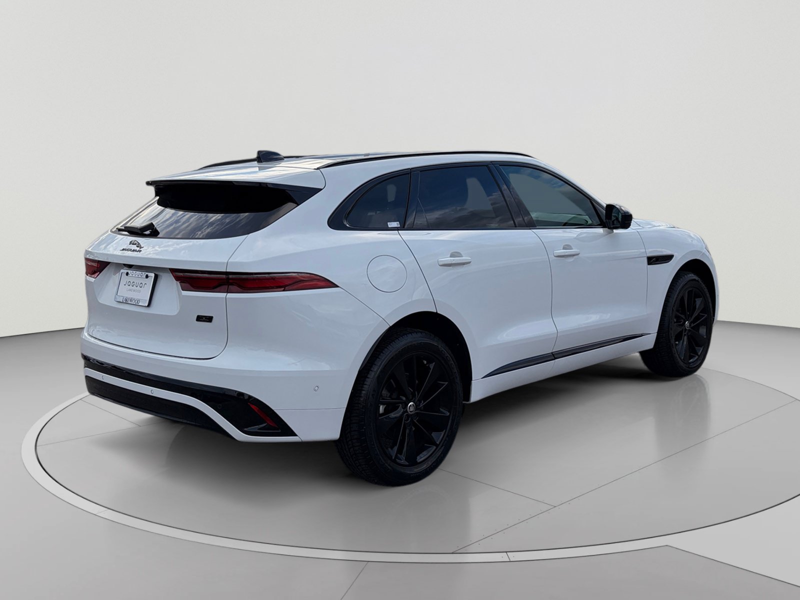 Certified 2026 Jaguar F-PACE R-Dynamic S AWD/4WD image 5