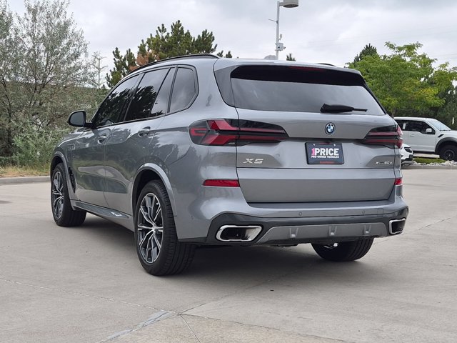 Used 2026 BMW X5 xDrive50e w/ M Sport Package AWD/4WD image 7