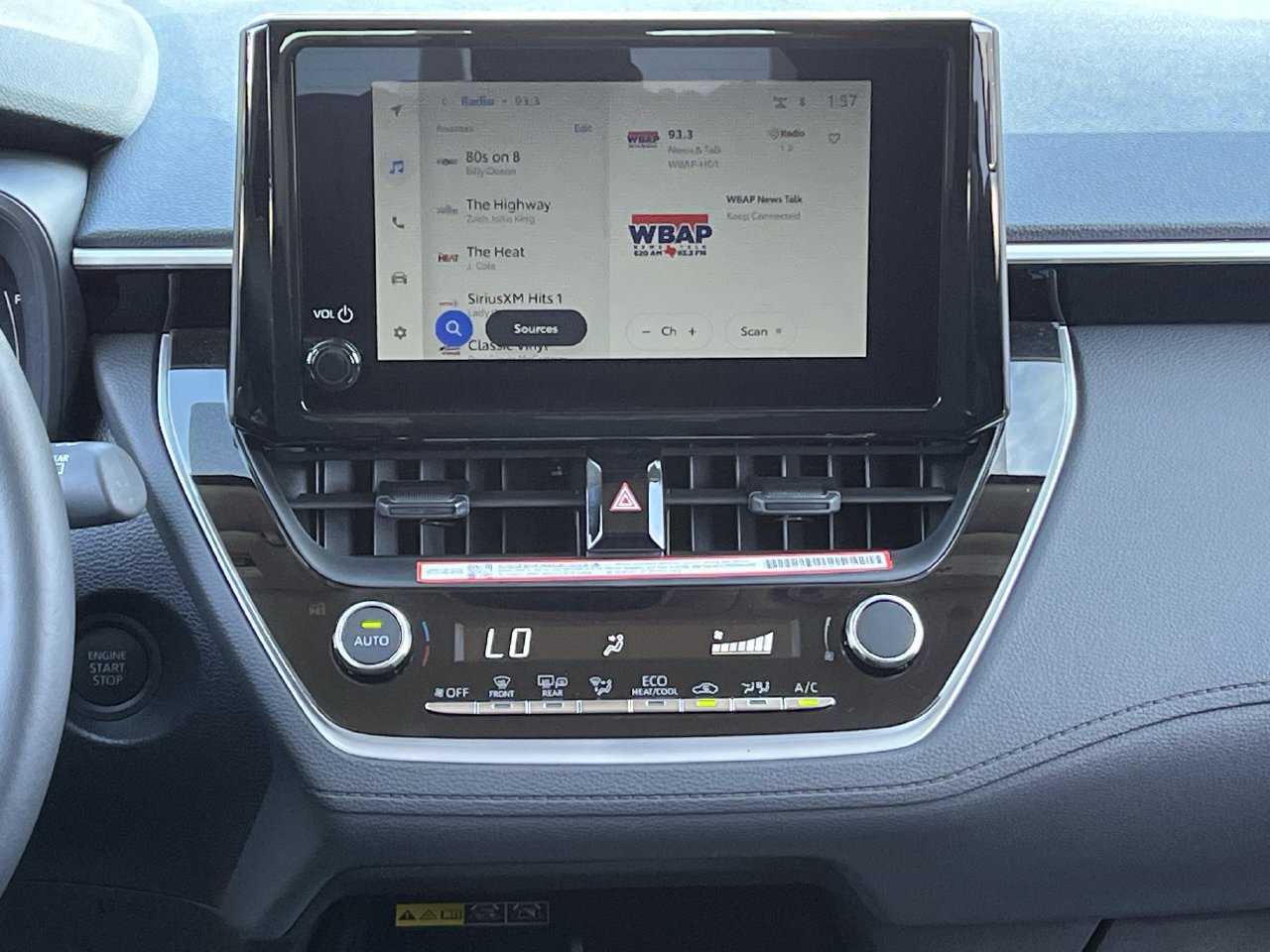Used 2026 Toyota Corolla Cross LE FWD image 15