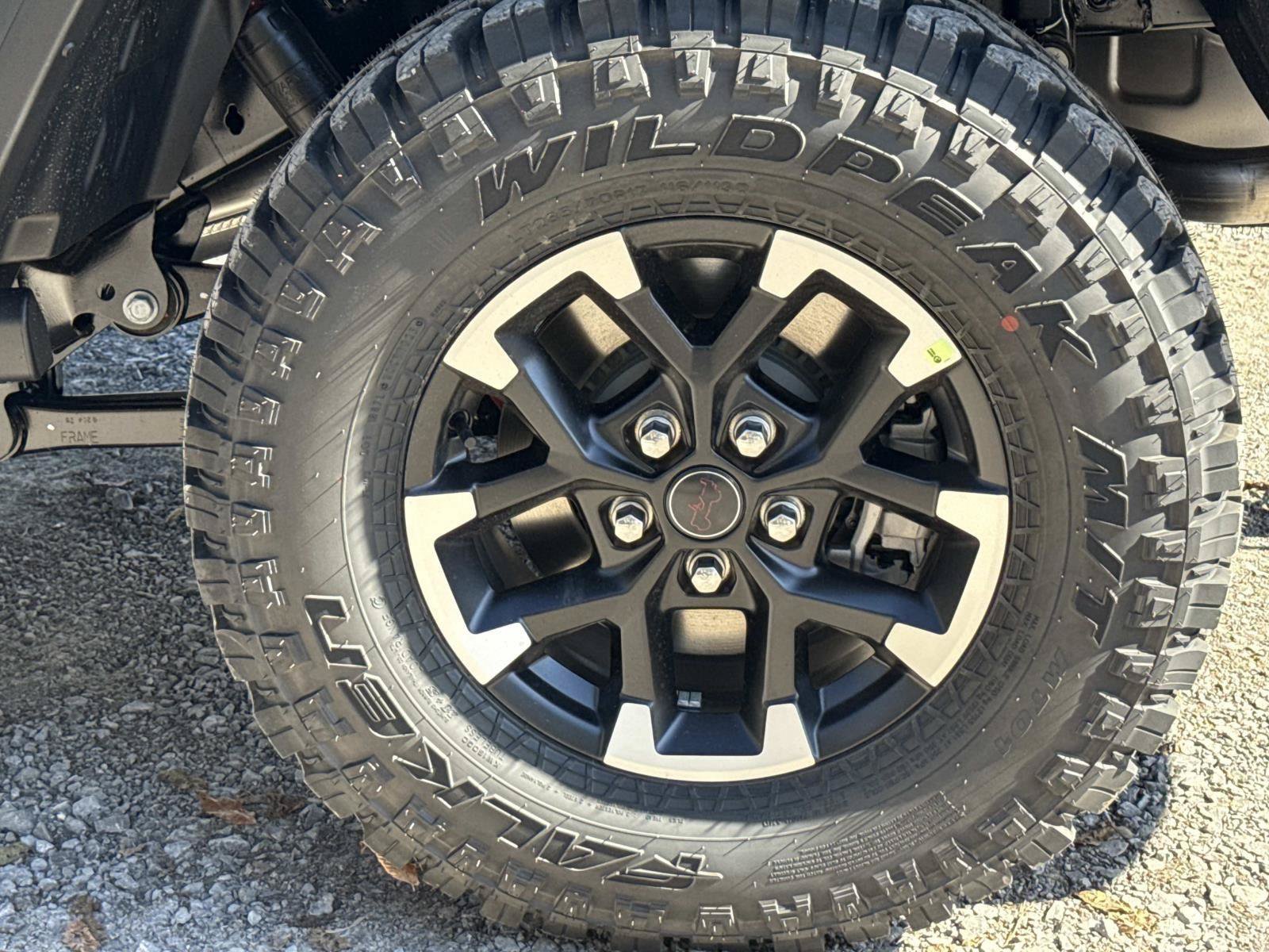 New 2026 Jeep Gladiator Rubicon w/ Safety Group AWD/4WD image 9
