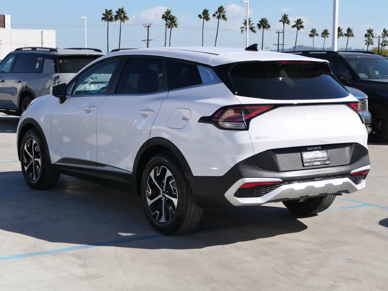Certified 2025 Kia Sportage EX FWD image 5