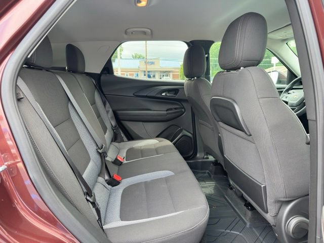 Used 2022 Chevrolet TrailBlazer LT w/ Driver Confidence Package FWD image 11