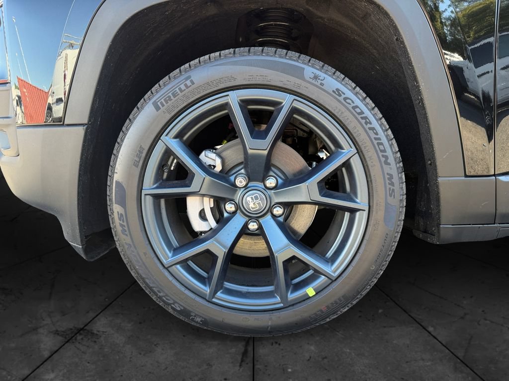 New 2026 Jeep Cherokee Overland AWD/4WD image 14