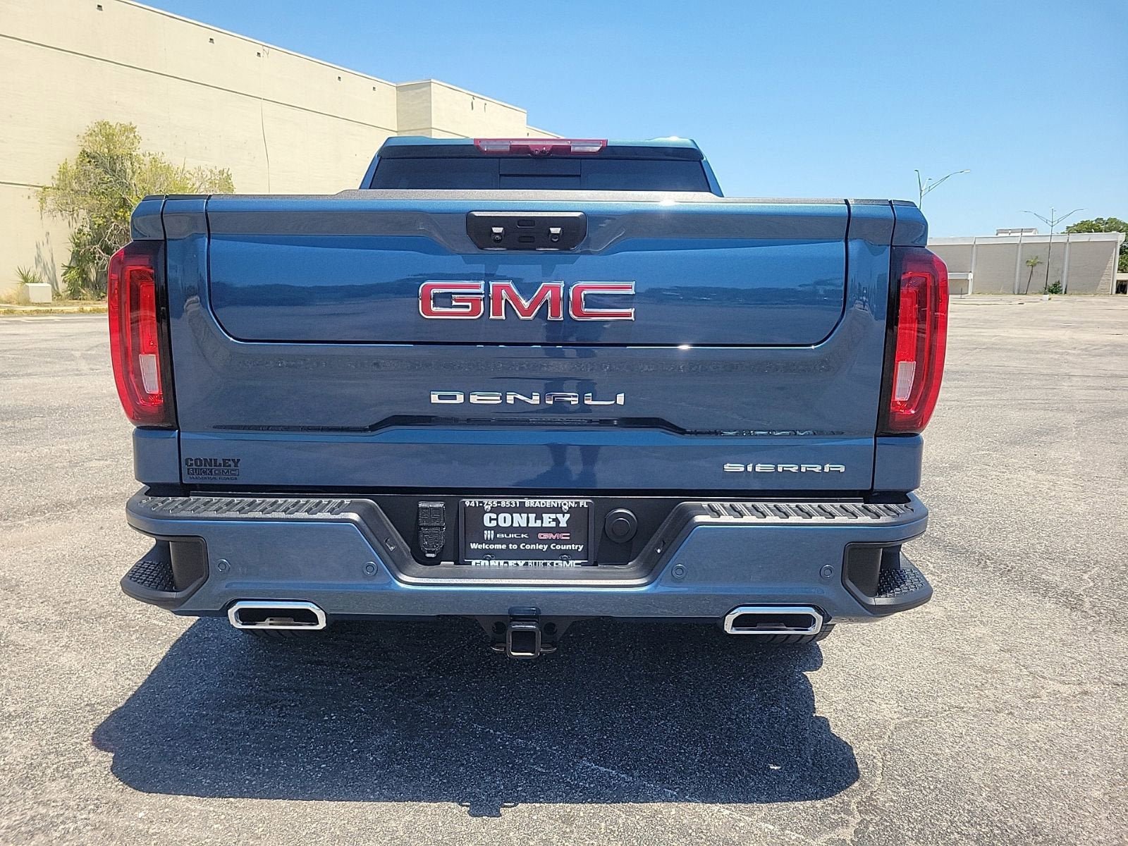 Used 2024 GMC Sierra 1500 Denali w/ Denali Reserve Package AWD/4WD image 7