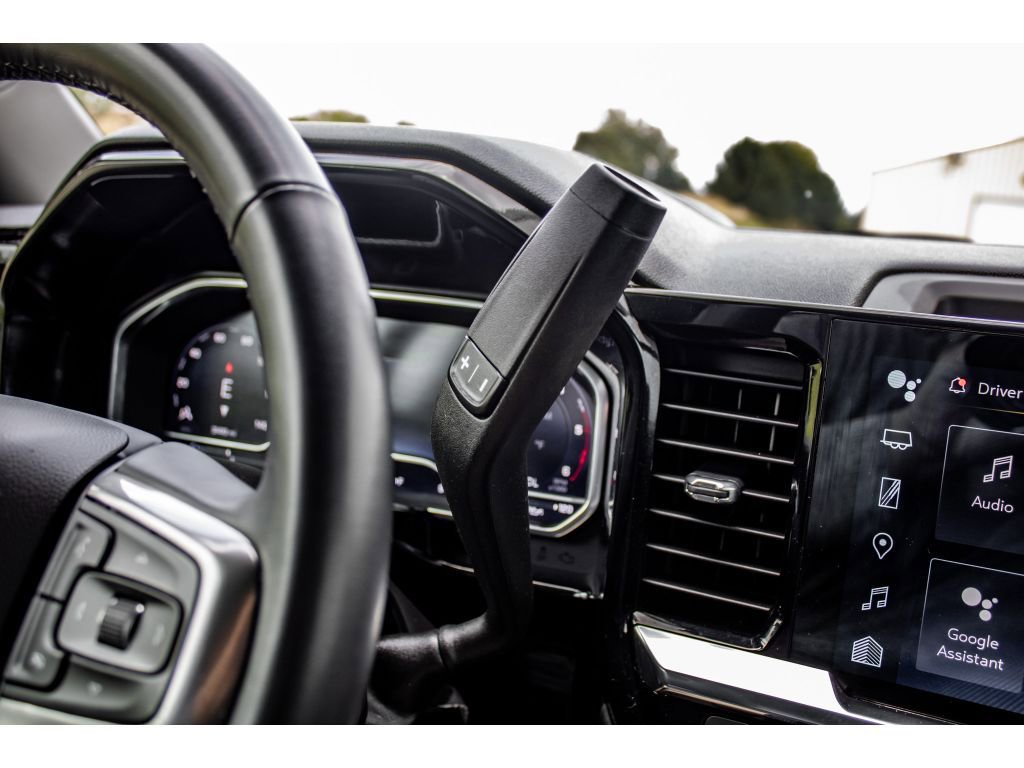 Used 2024 Chevrolet Silverado 3500 LTZ image 32