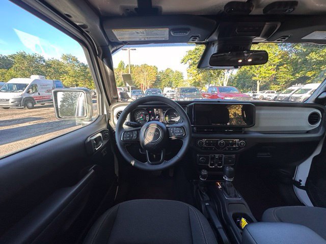 Used 2025 Jeep Wrangler Unlimited Sport S 4xe w/ Convenience Group AWD/4WD image 15