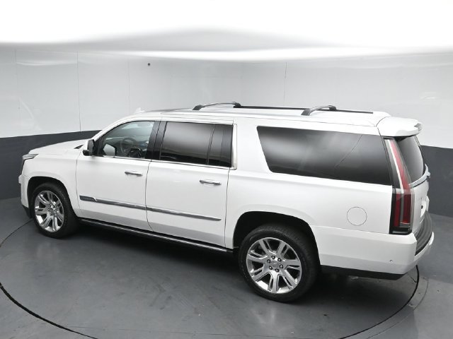 Used 2018 Cadillac Escalade ESV Premium Luxury AWD/4WD image 50