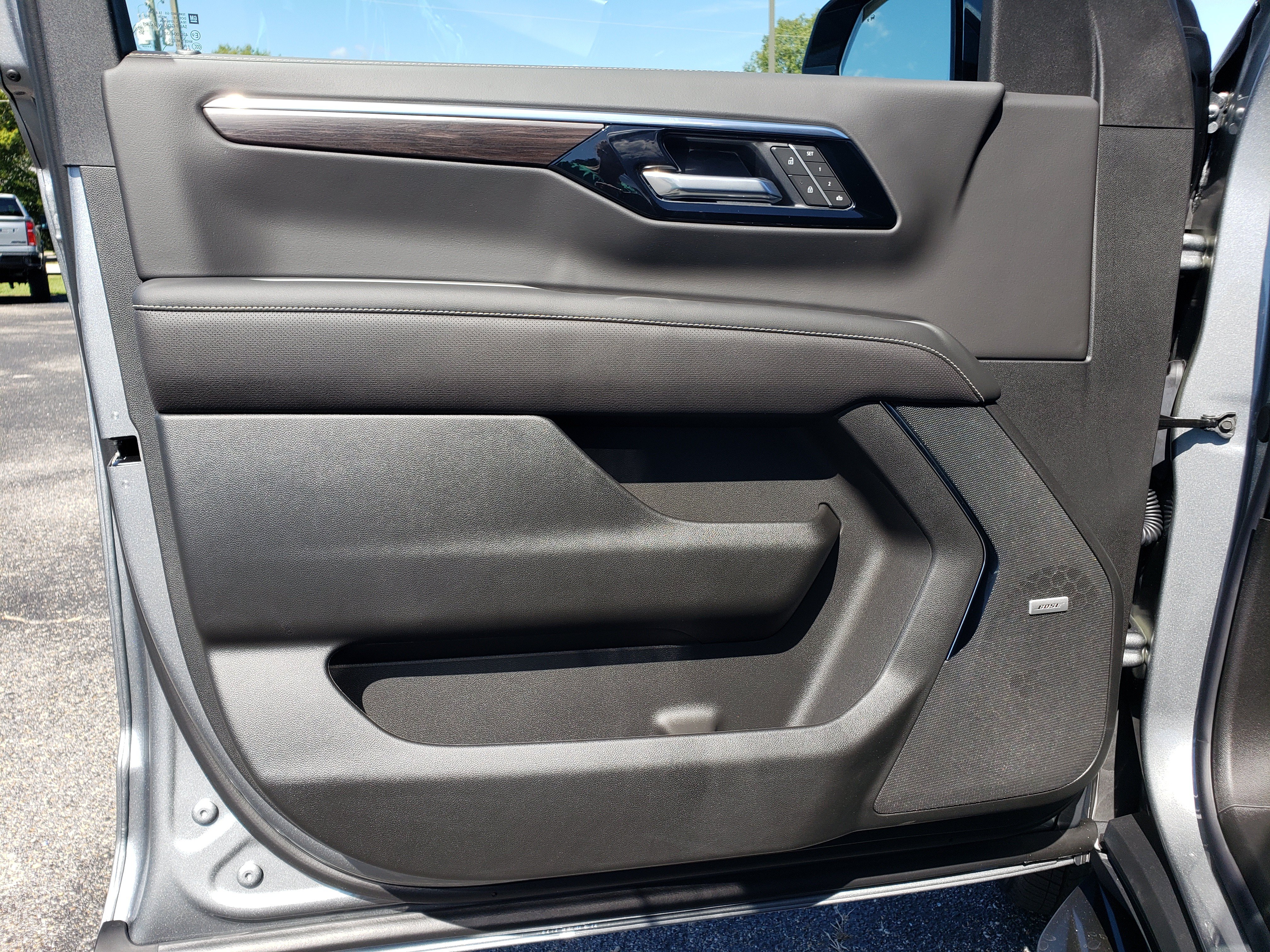 New 2027 Chevrolet Tahoe Premier w/ Advanced Technology Package AWD/4WD image 14