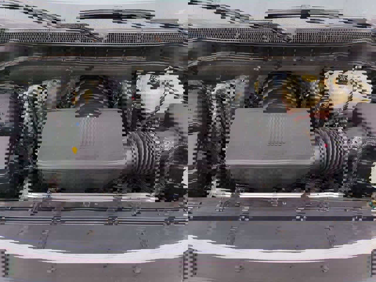 Used 2023 Chevrolet Suburban Premier image 13