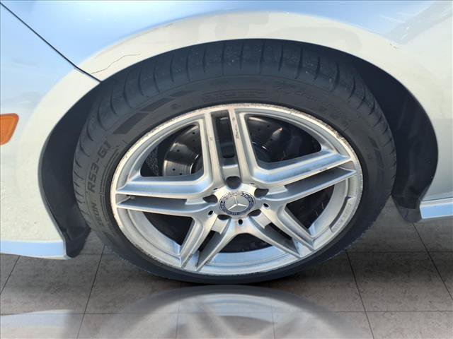 Used 2013 Mercedes-Benz E 350 4MATIC Sedan image 14