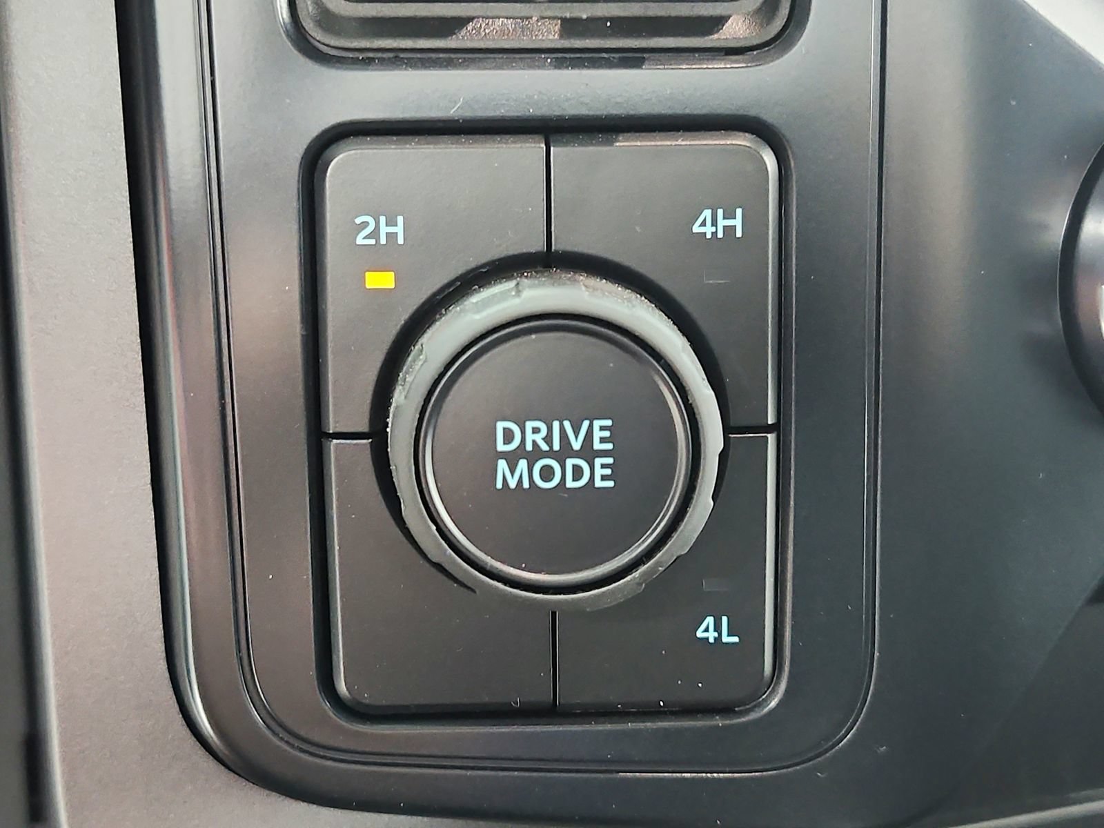 Used 2025 Ford F150 XLT w/ Equipment Group 302A MID AWD/4WD image 28