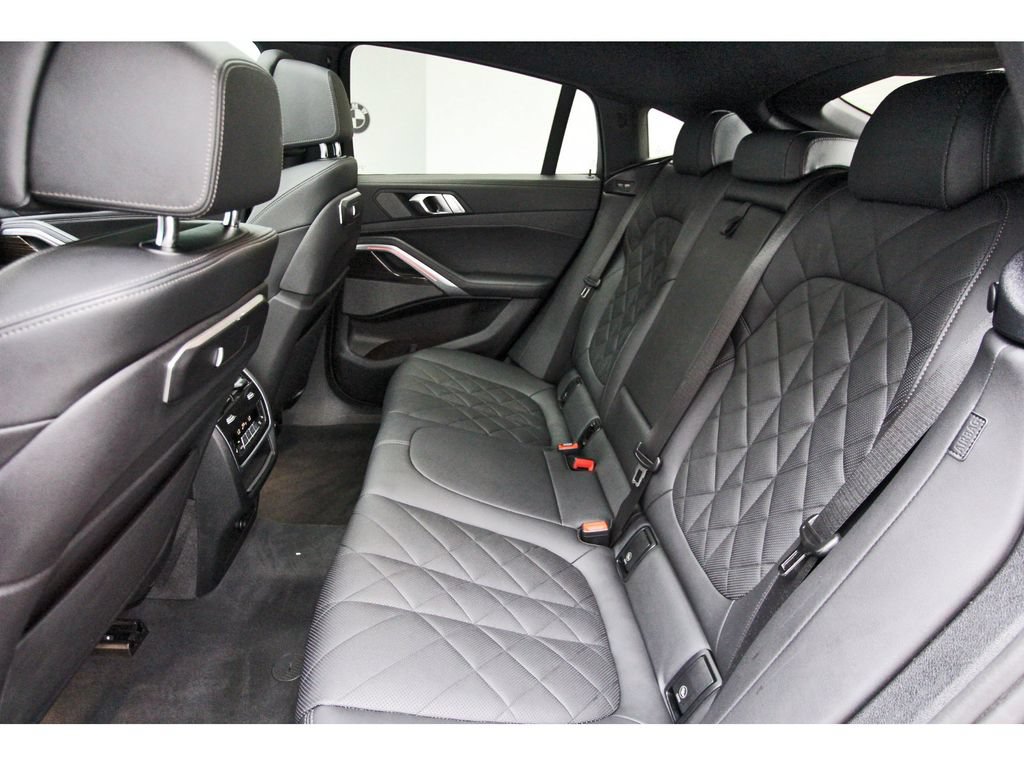 Used 2024 BMW X6 xDrive40i w/ Premium Package AWD/4WD image 13
