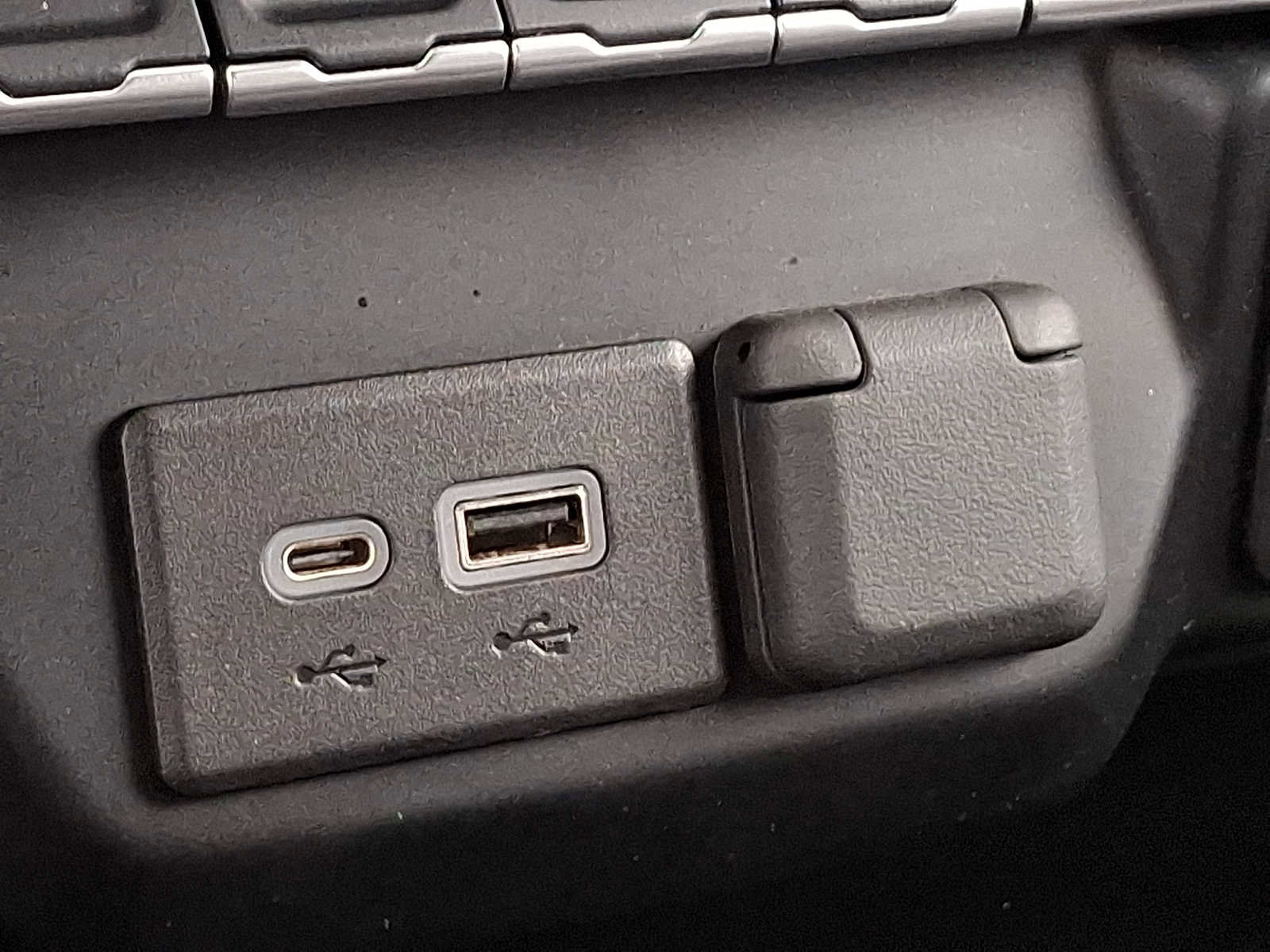 Used 2023 Chevrolet Silverado 2500 LT w/ Convenience Package image 25