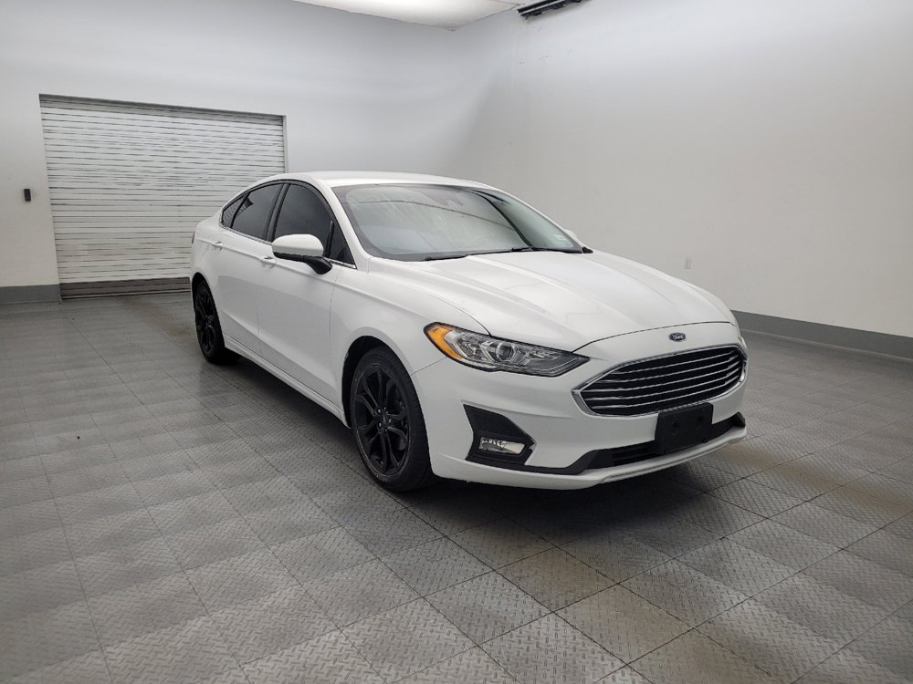 Used 2019 Ford Fusion SE w/ Equipment Group 151A FWD image 13