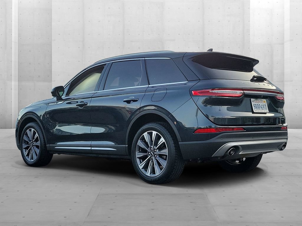 Used 2020 Lincoln Corsair Reserve image 2