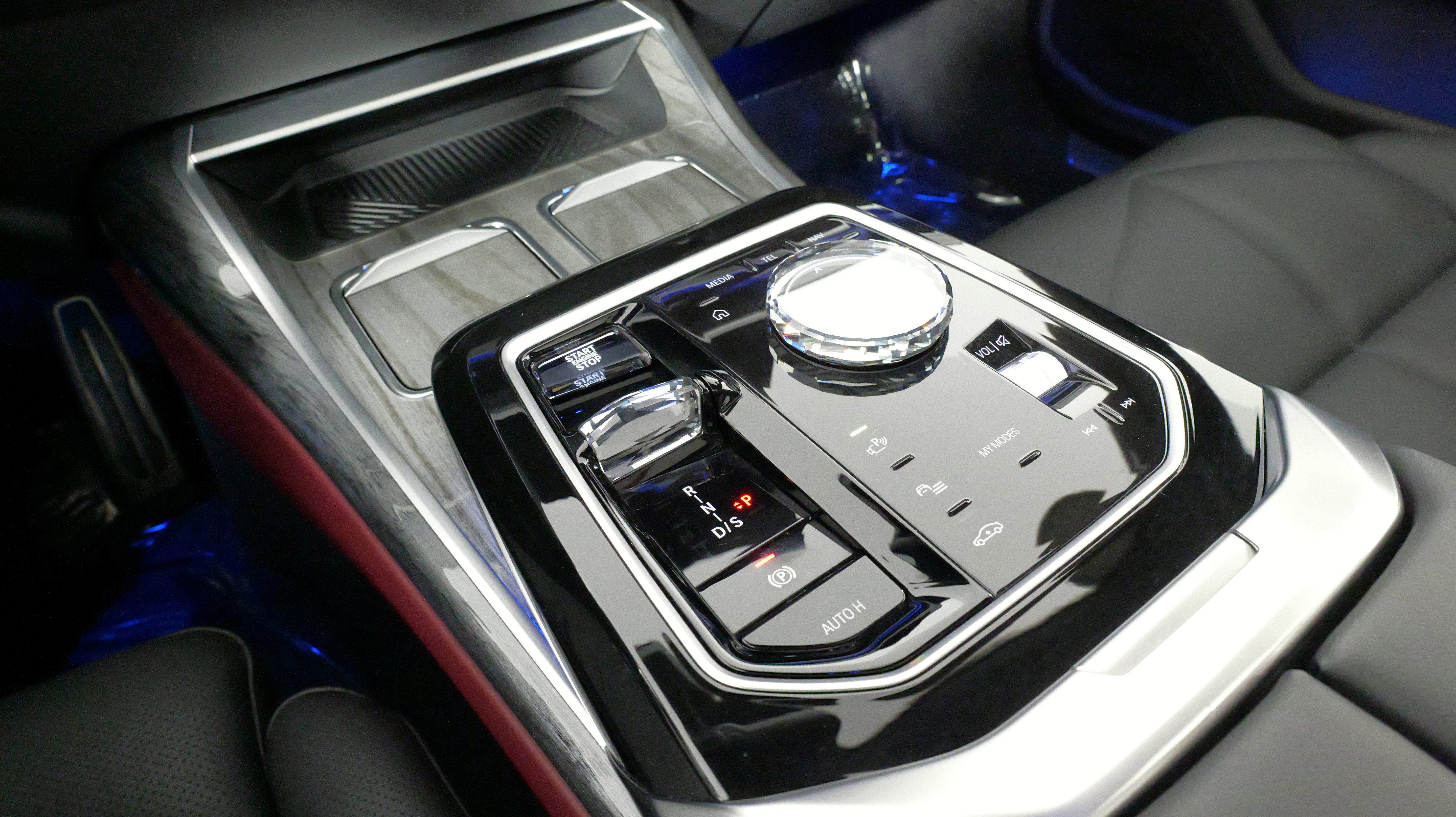 Used 2024 BMW 740i xDrive image 61