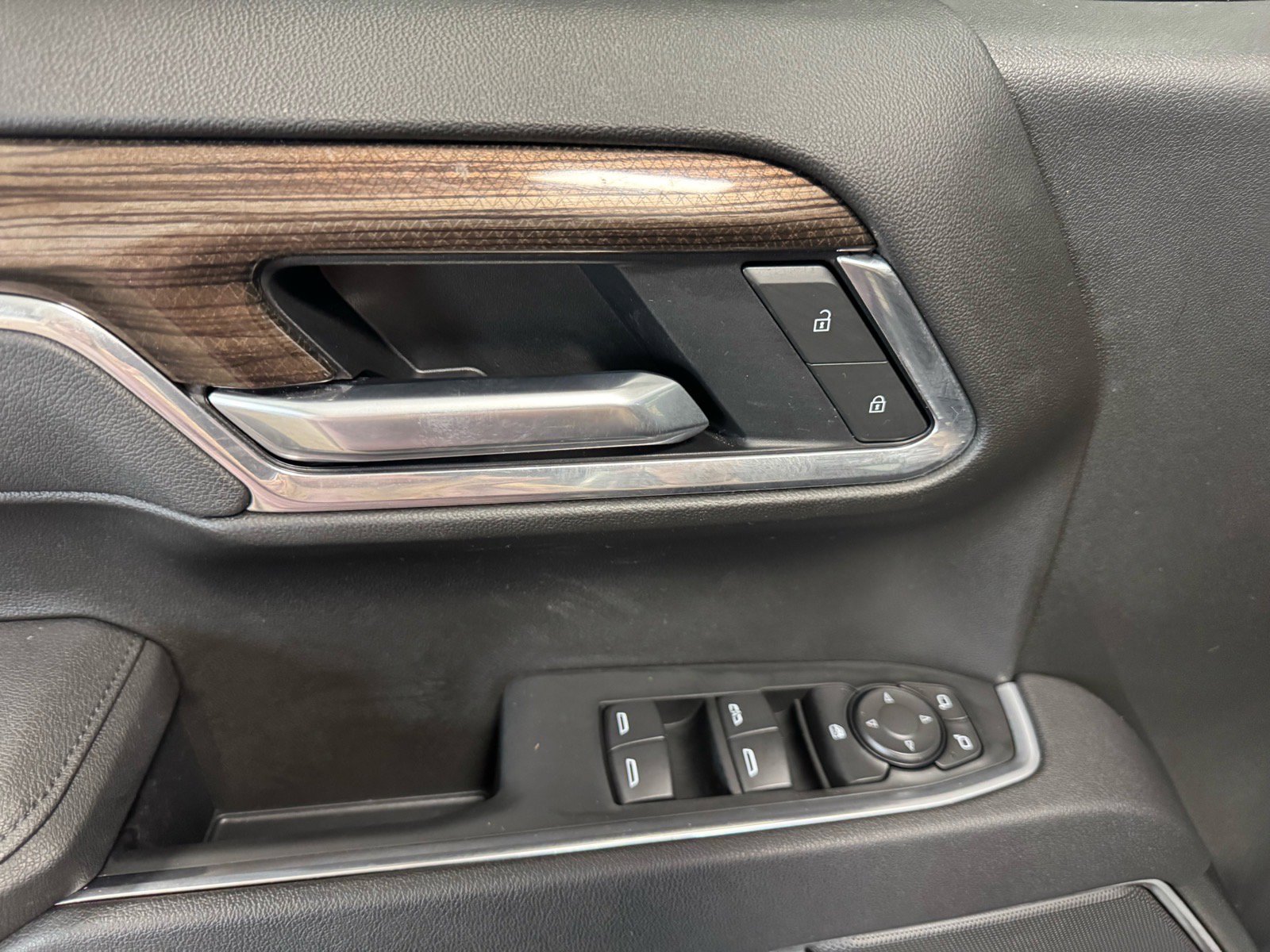 Used 2025 Chevrolet Silverado 1500 LT w/ All Star Edition Plus image 14