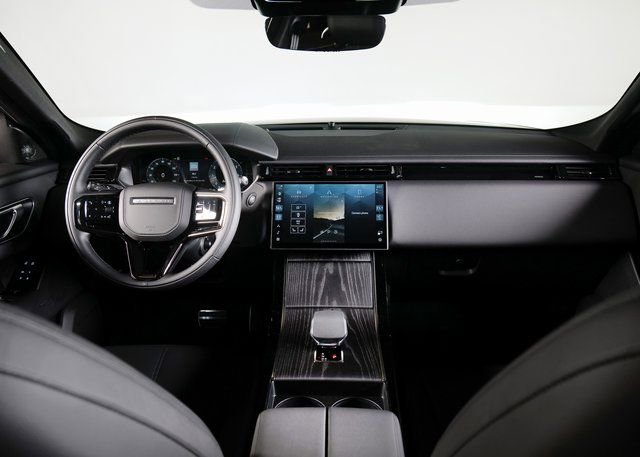 New 2026 Land Rover Range Rover Velar Dynamic SE image 4