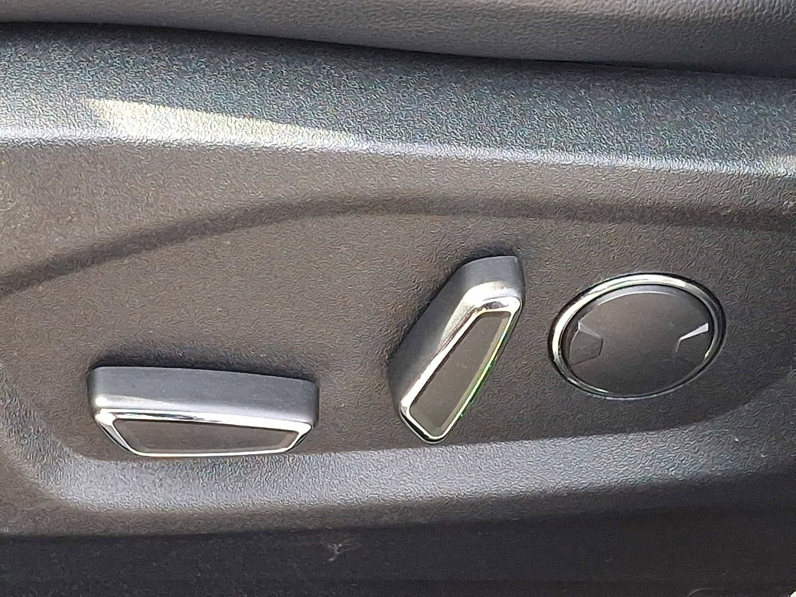 Used 2019 Ford Edge SEL w/ Equipment Group 201A image 27