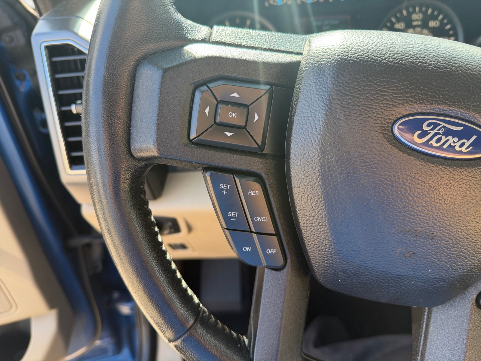 Used 2018 Ford F150 XLT w/ Equipment Group 301A Mid RWD image 18
