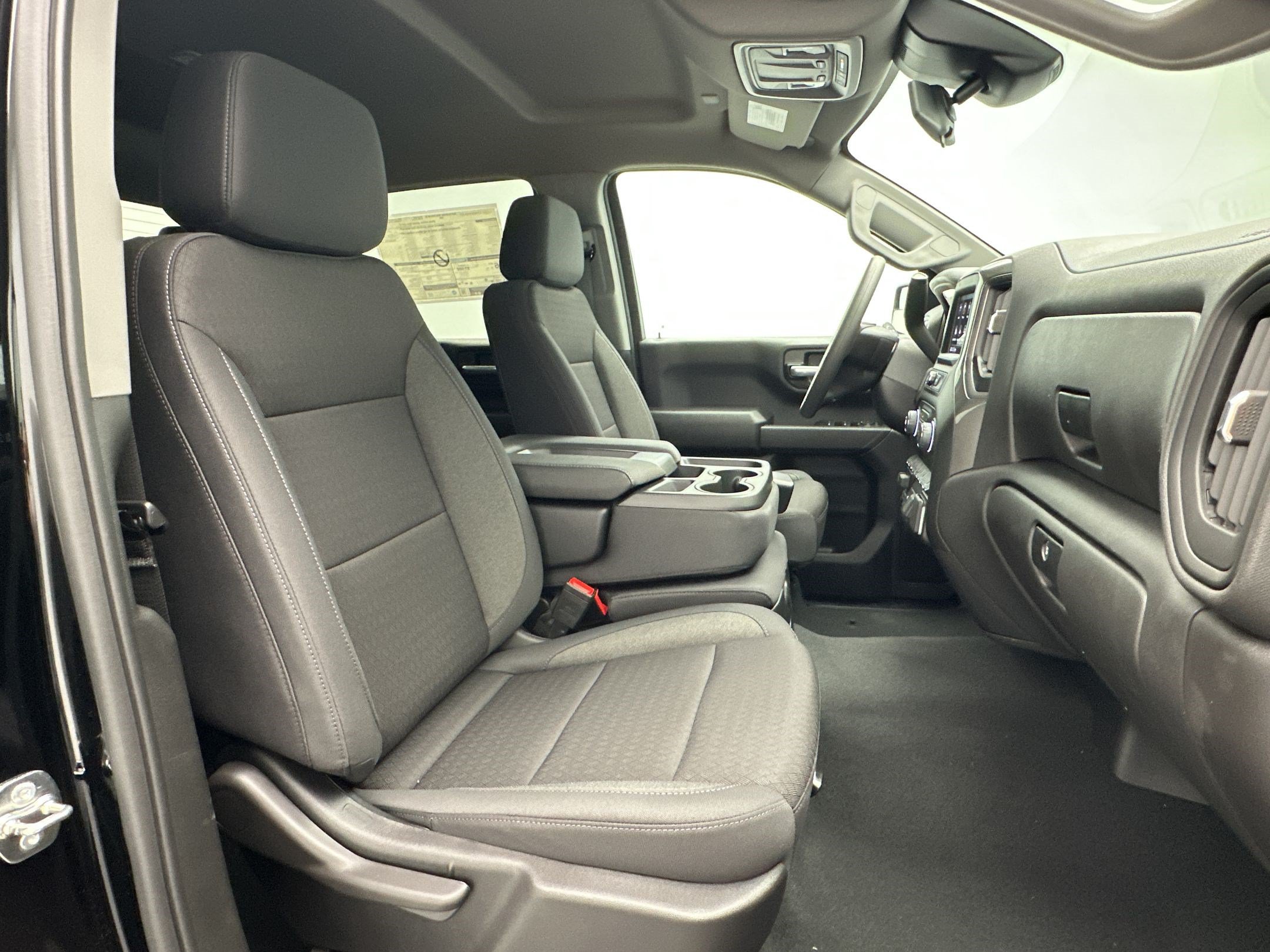New 2026 Chevrolet Silverado 1500 Custom Trail Boss w/ LPO, Dark Essentials Package AWD/4WD image 28