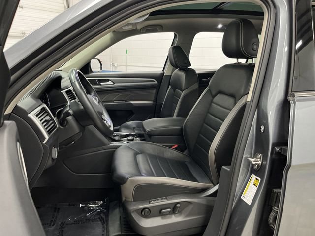 Used 2023 Volkswagen Atlas SEL Premium image 4