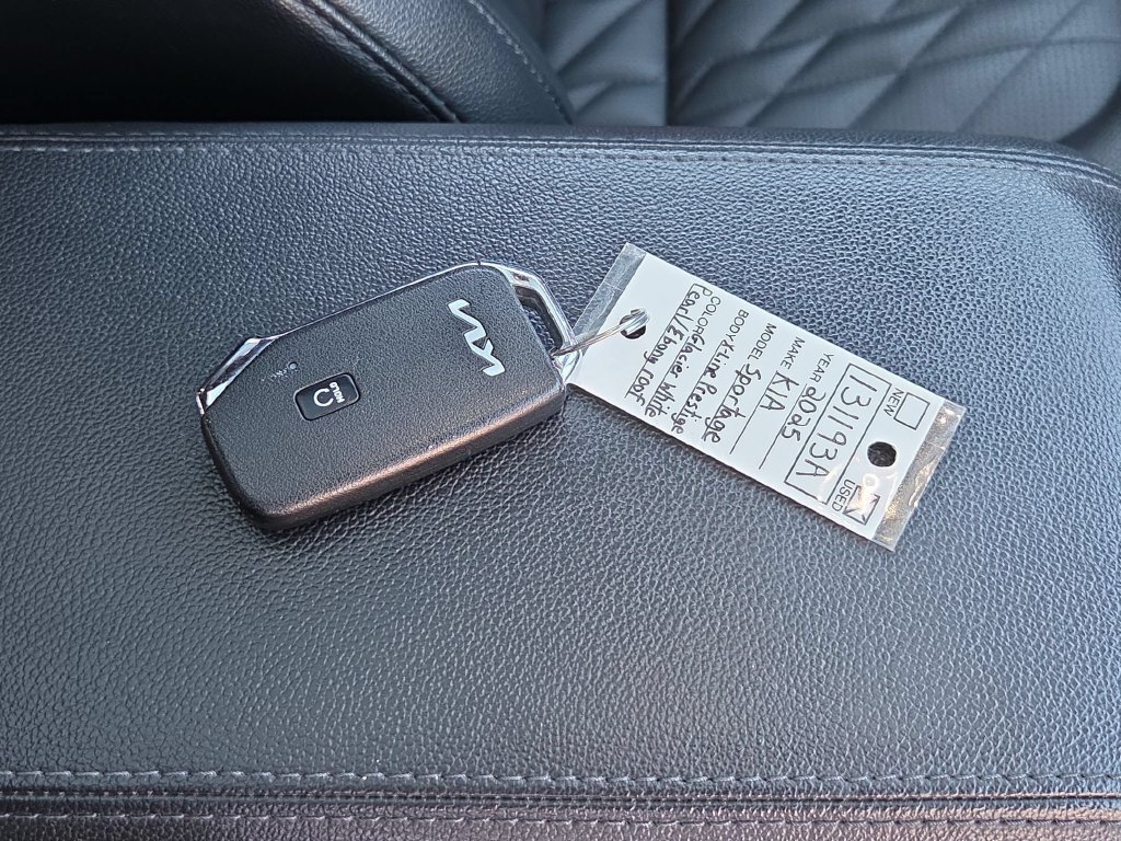 Used 2025 Kia Sportage X-Pro Prestige AWD/4WD image 33