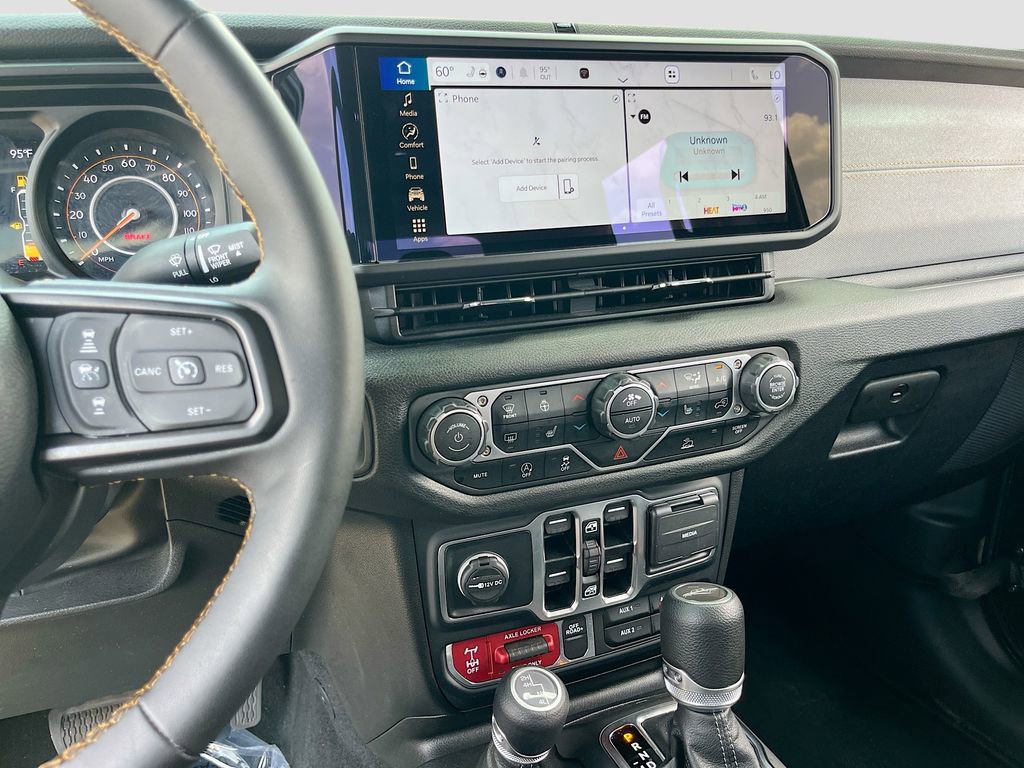 Certified 2025 Jeep Gladiator Mojave AWD/4WD image 14