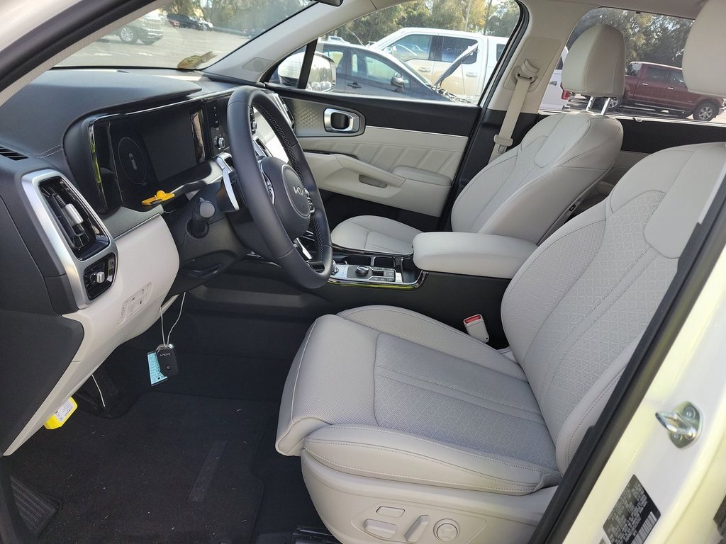 Used 2024 Kia Sorento SX Prestige image 4