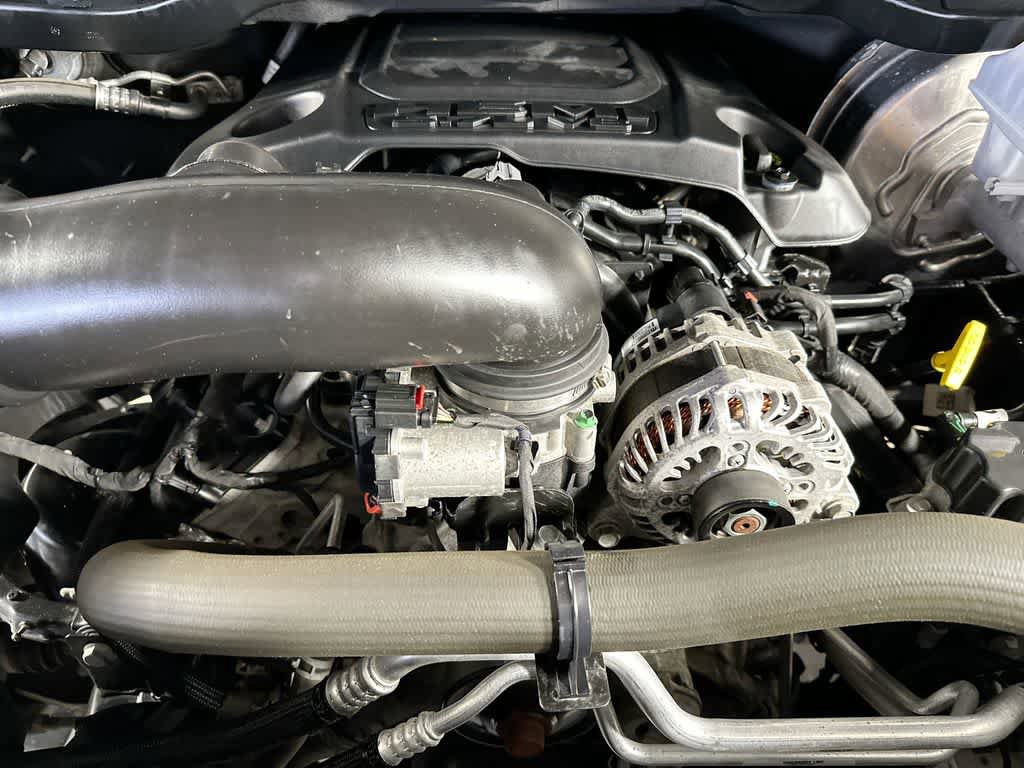 Used 2022 RAM 1500 Laramie AWD/4WD image 9