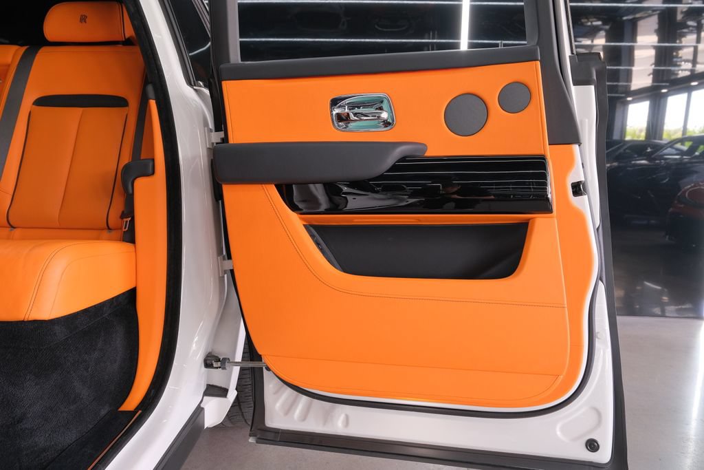 Used 2021 Rolls-Royce Cullinan AWD/4WD image 19