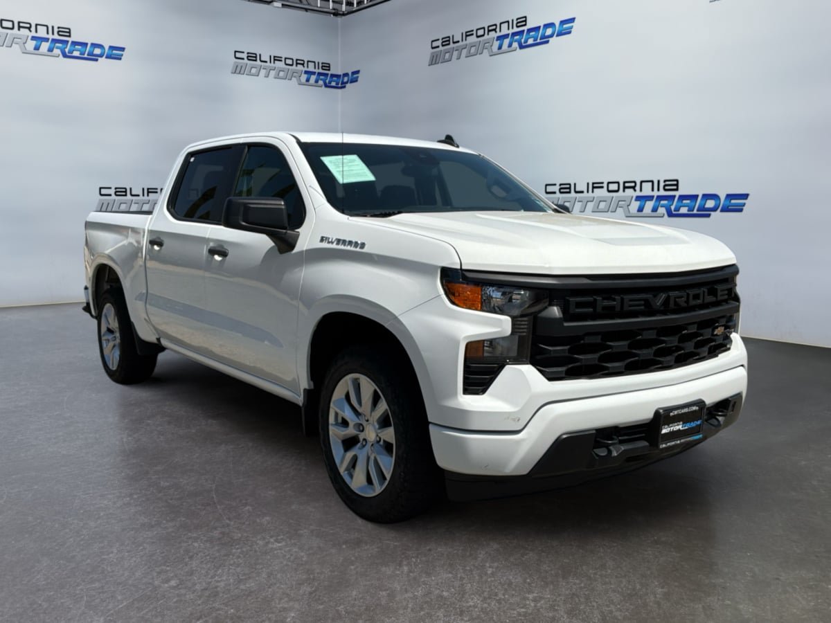 Used 2023 Chevrolet Silverado 1500 Custom RWD image 3