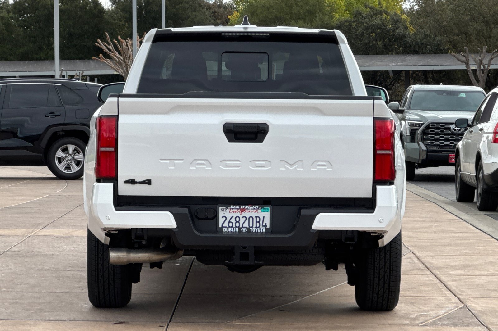 Certified 2024 Toyota Tacoma SR5 w/ SR5 Upgrade Package AWD/4WD image 6
