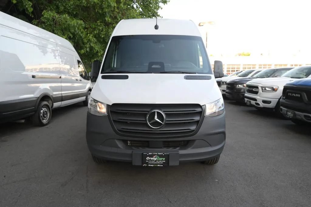 Used 2025 Mercedes-Benz Sprinter 2500 image 7