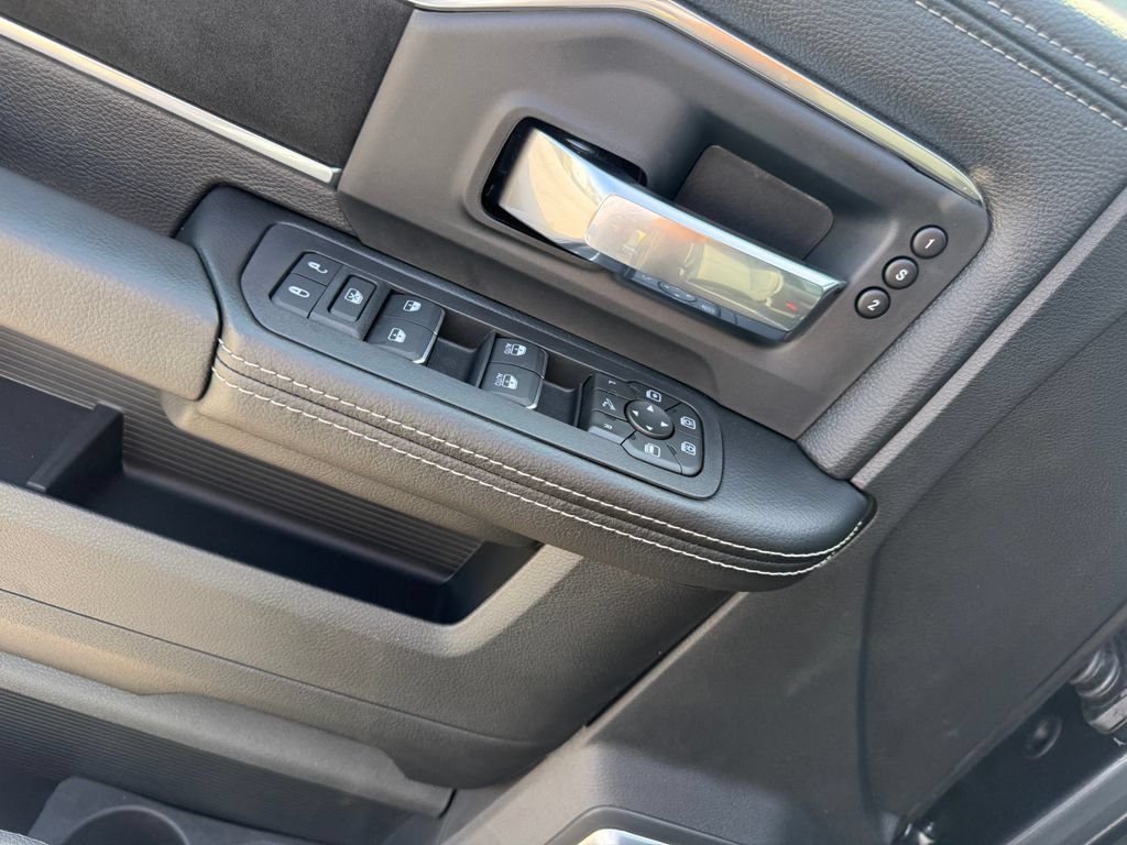 New 2027 RAM 2500 Laramie w/ Night Edition AWD/4WD image 6