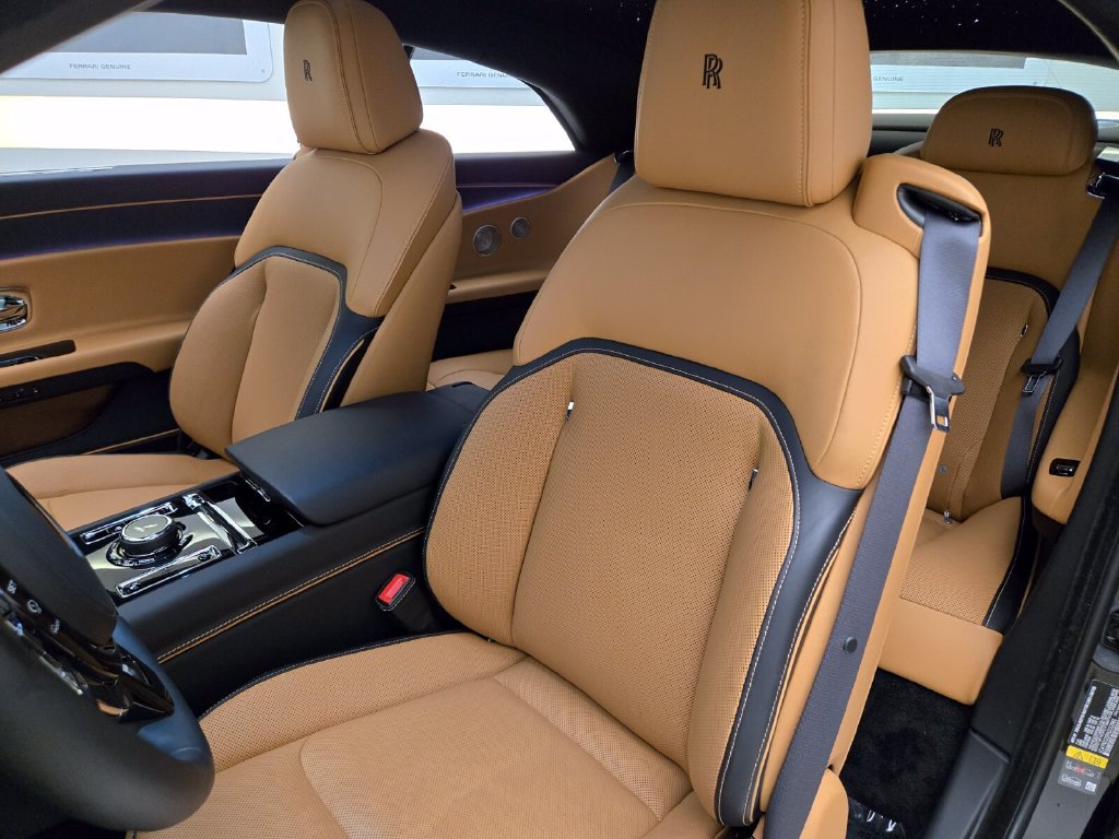 Used 2024 Rolls-Royce Spectre w/ Spectre Launch Package AWD/4WD image 27